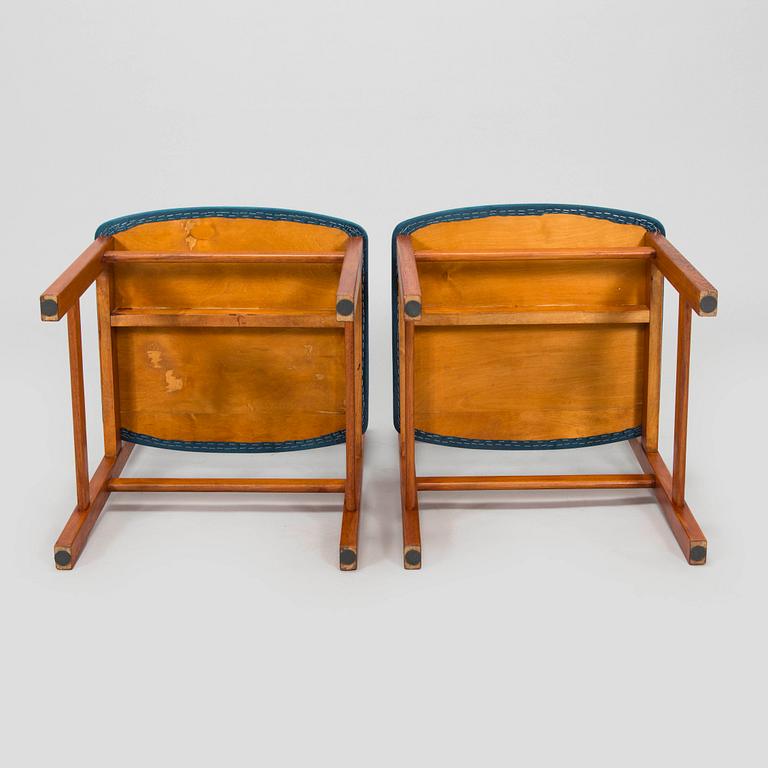 Olof Ottelin, tuoleja, 2 kpl, "Kari", Oy Stockmann Ab, Keravan puusepäntehdas, 1960-luku.