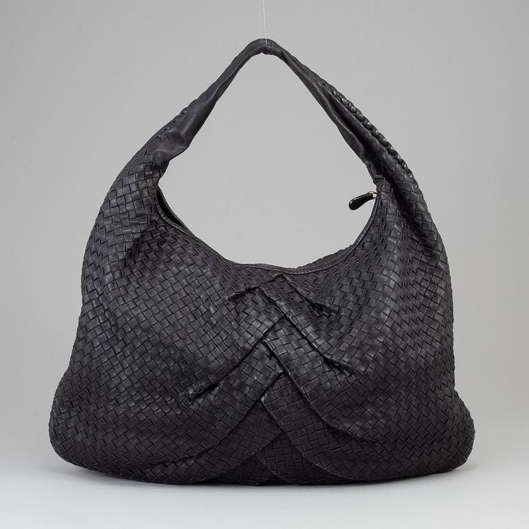 BOTTEGA VENETA, a hobo leather bag.