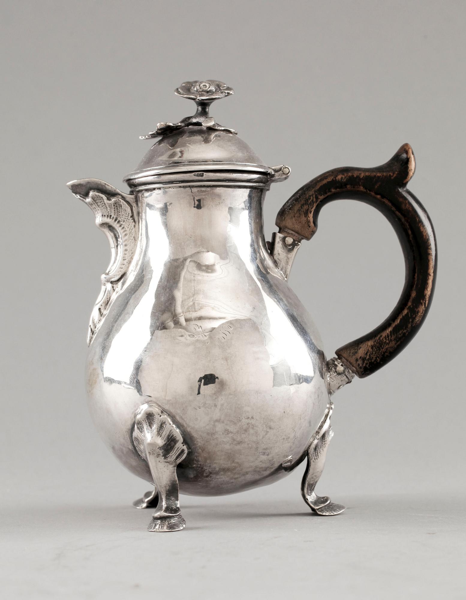 MOCCAKANNA/KAFFEKANNA, silver. Danzig, rokoko 1700-tal. Tot 308gr.