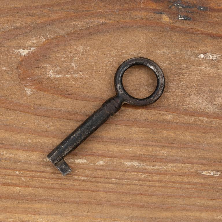 Corner cupboard/wall cabinet 18th century.