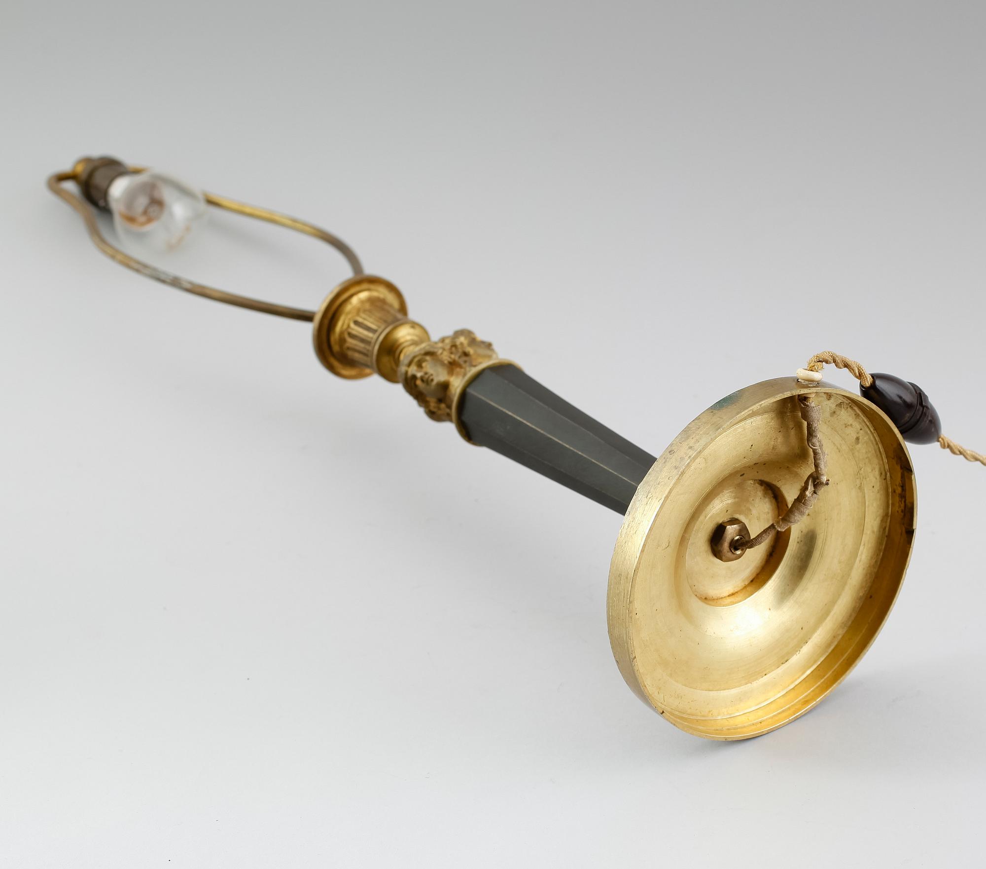 BORDSLAMPA, empirestil, 1900-talets första hälft.