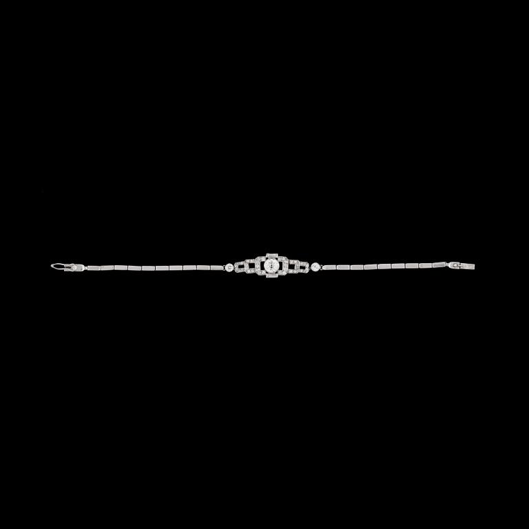 ARMBAND, gammalslipad diamant, ca 1 ct, samt mindre diamanter. Art Deco, 1930-tal.