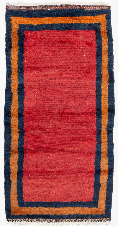 A semi-antique Keshan Bakhtiari rug, c 132 x 66 cm (as well as 4 cm flat weave at each end).