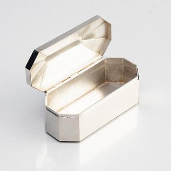 Wiwen Nilsson, a silver box with lid, Lund 1929.