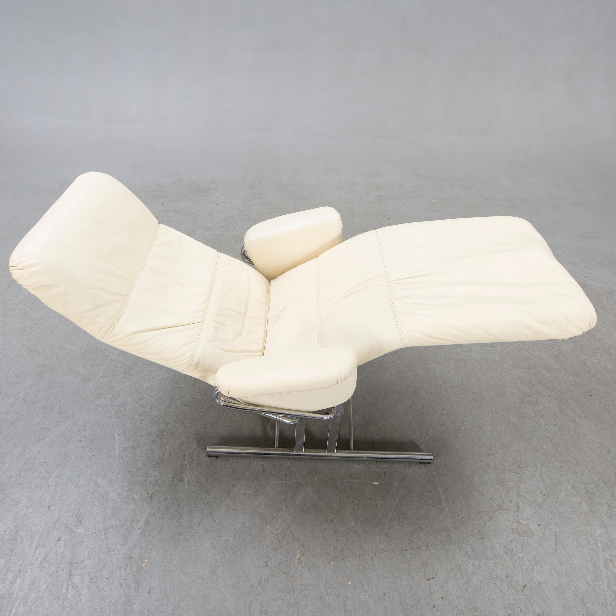 Kenneth Bergenblad, a 1980s Eagle easy chair for DUX.