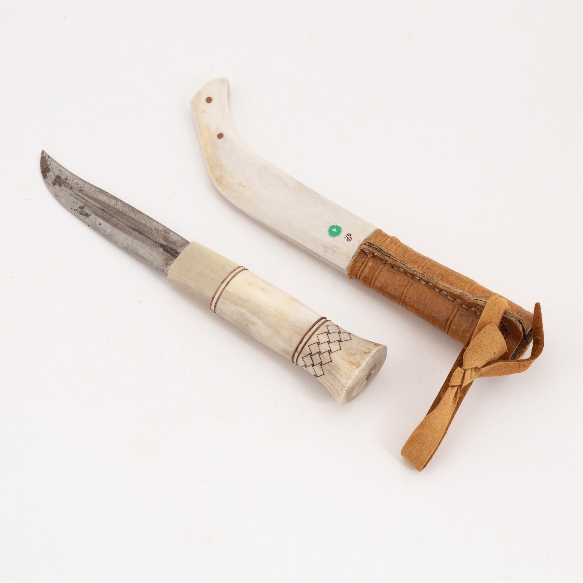 A reindeer horn knife by Esse Poggats, before 1961, signed.