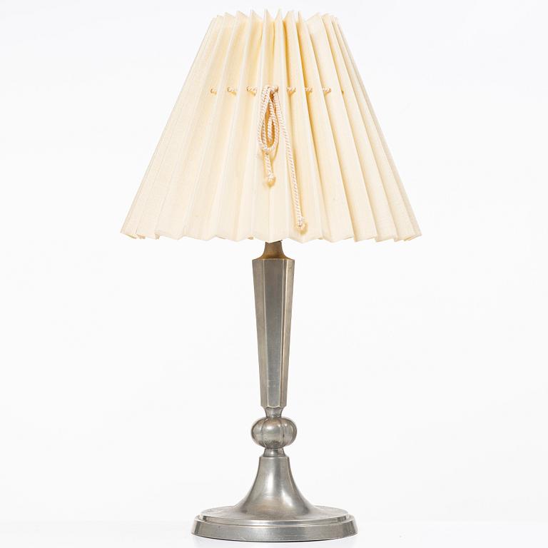 Edvin Ollers, a pewter table lamp, Stockholm, 1926.