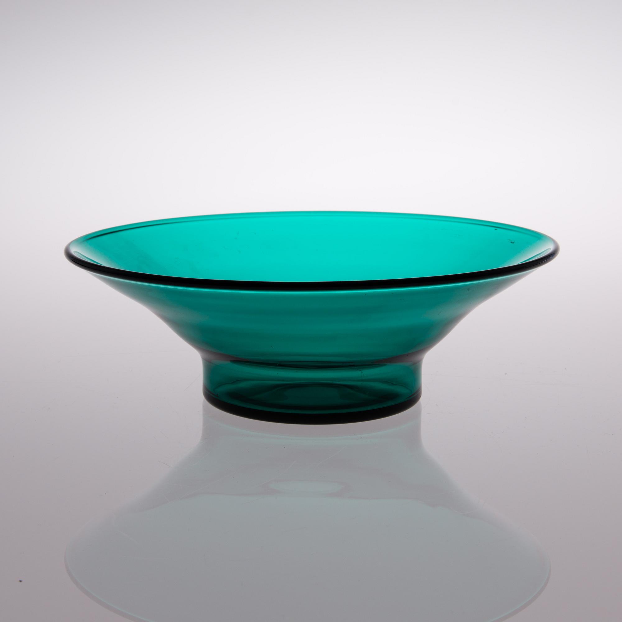 A MID CENTURY GLASS BOWL 1360.