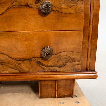 Byrå 1900-talets första hälft.