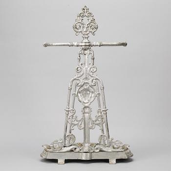 PARAPLYSTÄLL, gjutjärn, 1900-talets första hälft.