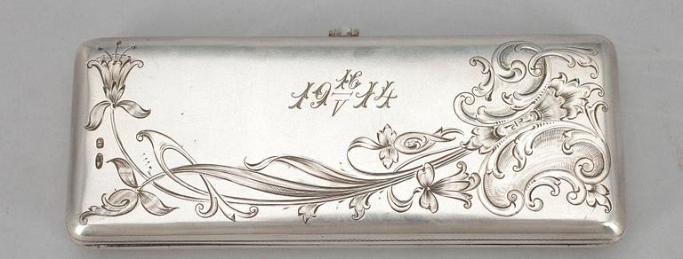 BÖRS, silver, guld. Stämplad AK St. Petersburg 1907-17.  Vikt. ca 179 g.