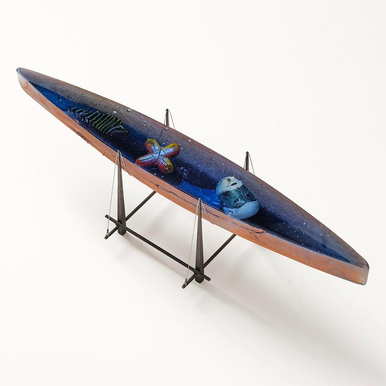 Bertil Vallien, a boat shaped sand cast glass sculpture,  Bullseye Glass Co., Portland, 1997.