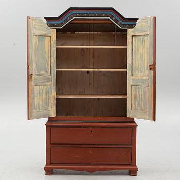 A cabinet, probably Johannes Fundberg, Dalsland, first half of the 19th Century.