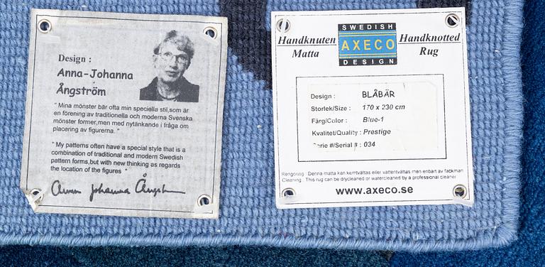 Anna-Johanna Ångström, matta, "Blåbär", Axeco, ca 230 x 170 cm.