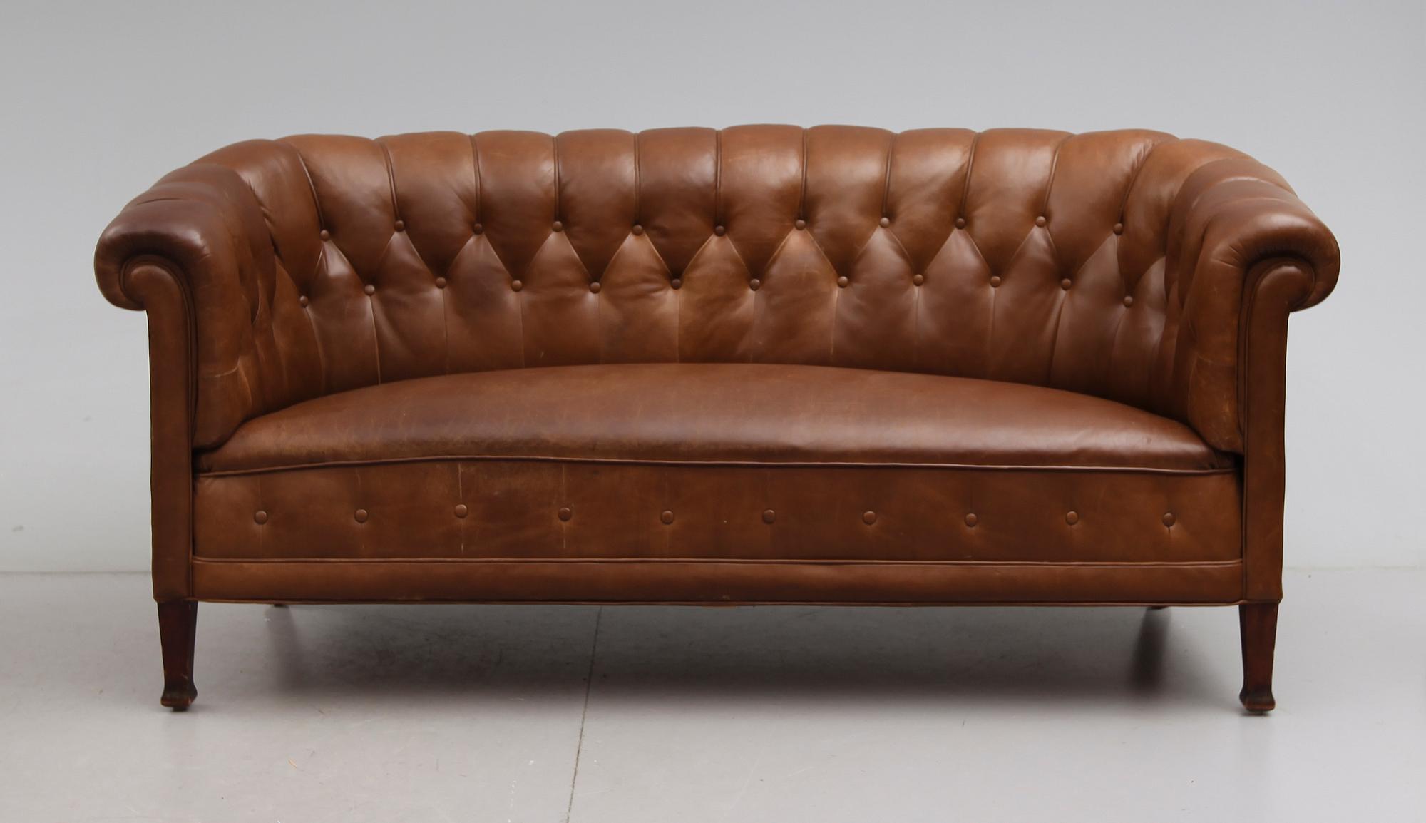 SOFFA, Chesterfield, 1900-talets första hälft.