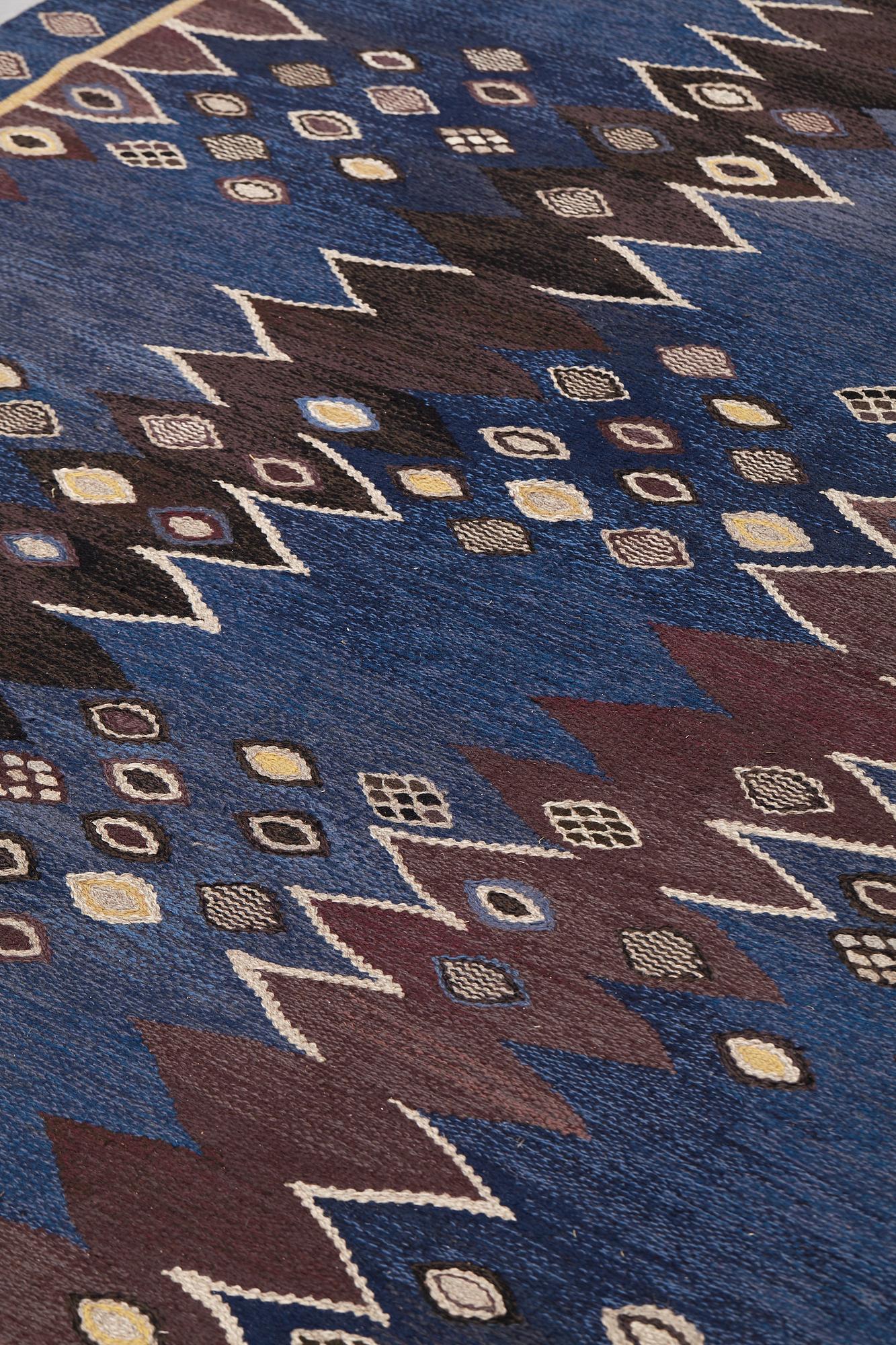 Barbro Nilsson, A CARPET, "Snäckorna", flat weave, ca 278 x 191,5-194 cm, signed AB MMF BN.