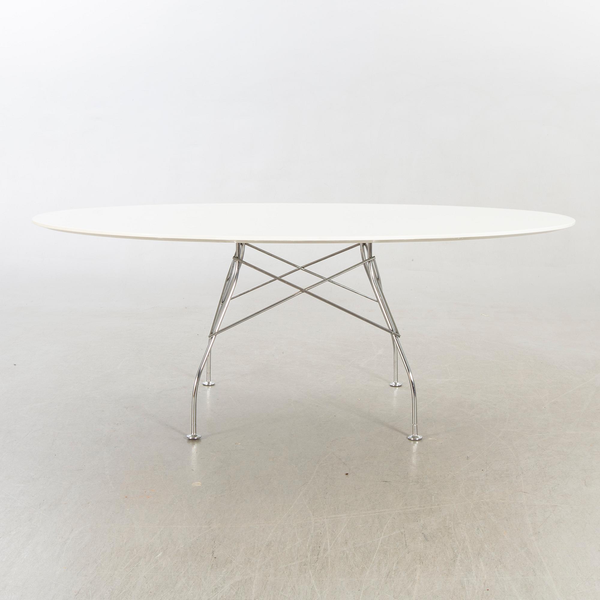 Antonio Citterio & Oliver Löw, bord ”Glossy” för kartell, sent 1900-tal.