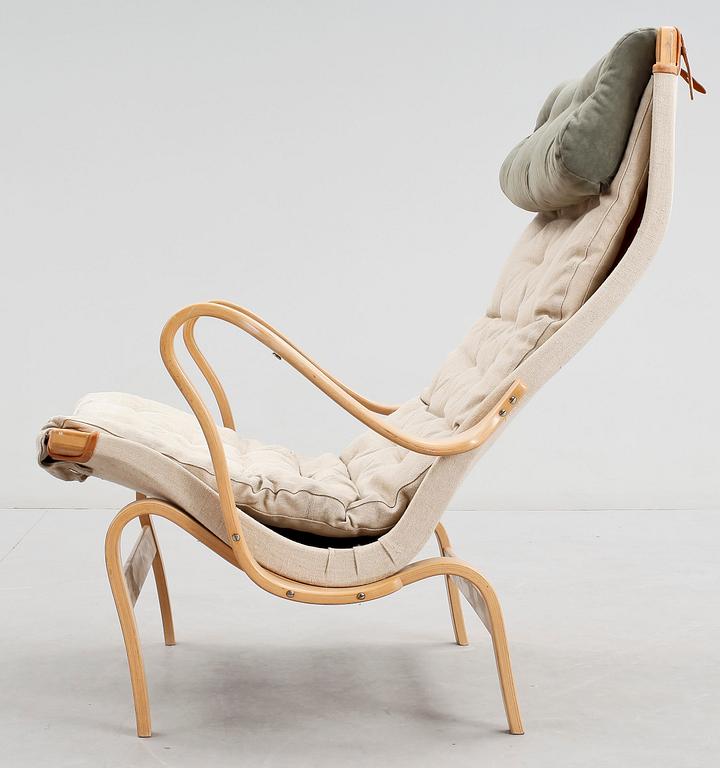 FÅTÖLJ, "Pernilla", Bruno Mathsson, Dux, 1900-talets andra hälft.