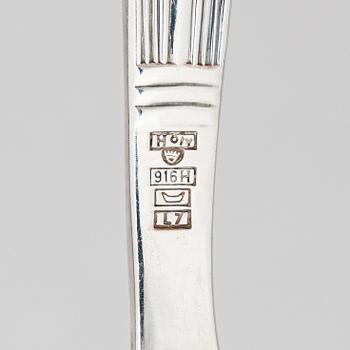 Holger Rasmussen, A 41-piece set of 'Margit' silver cutlery, Hämeenlinna ja Helsinki 1964-68.