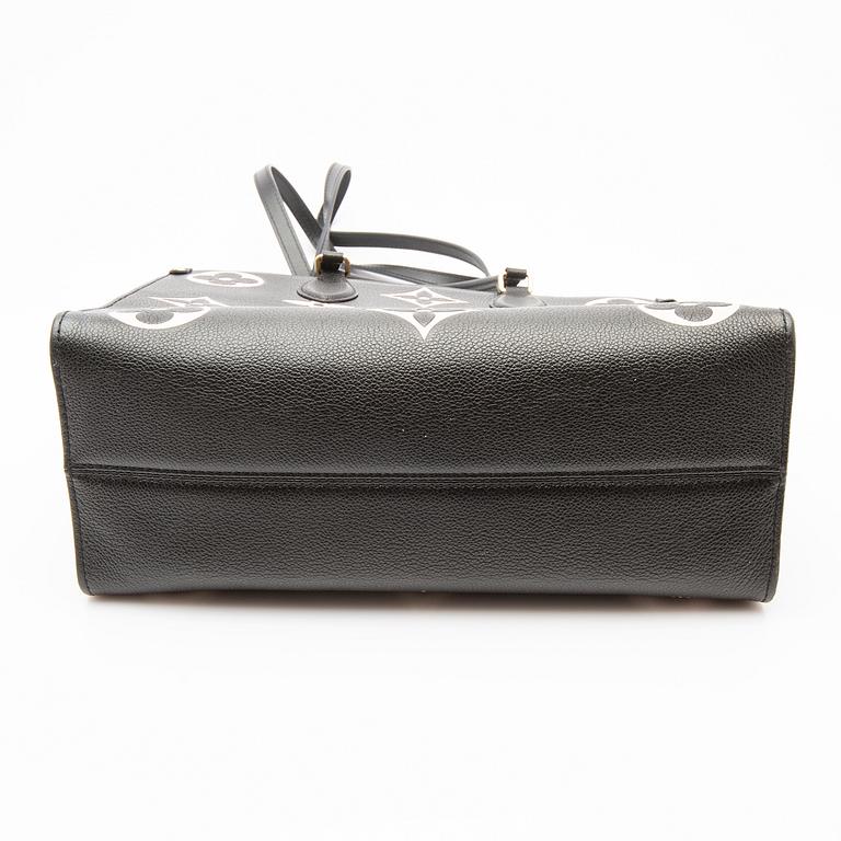 Louis Vuitton, Bag, "OnTheGo MM".