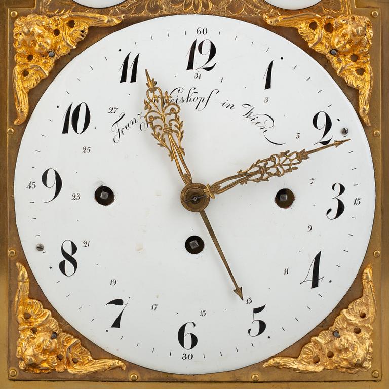 An Austrian mantle clock. by Franz Weiskopf, Vienna, from around the year 1800.
