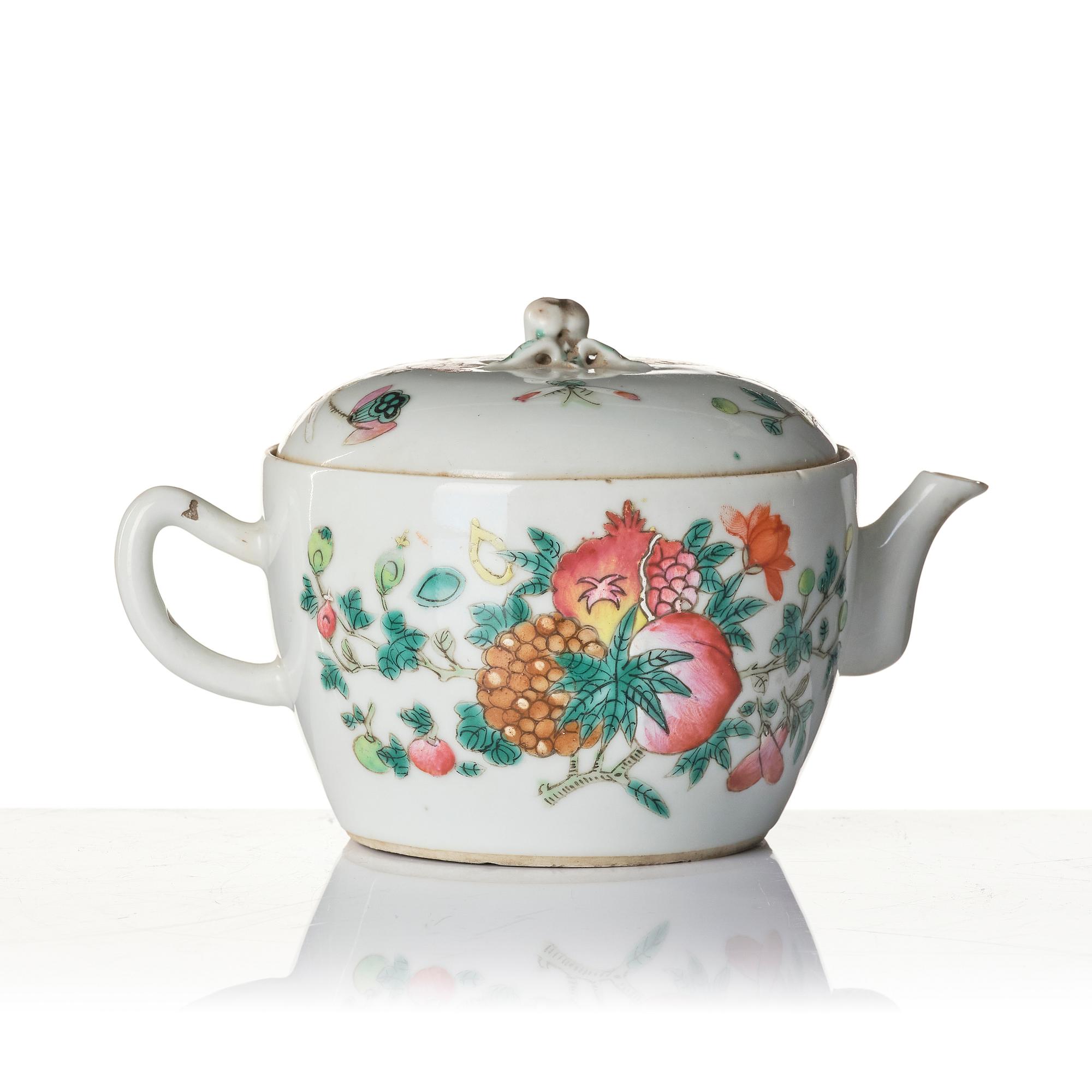 Parti, sex delar, porslin. Sen Qingdynasti/tidigt 1900-tal.