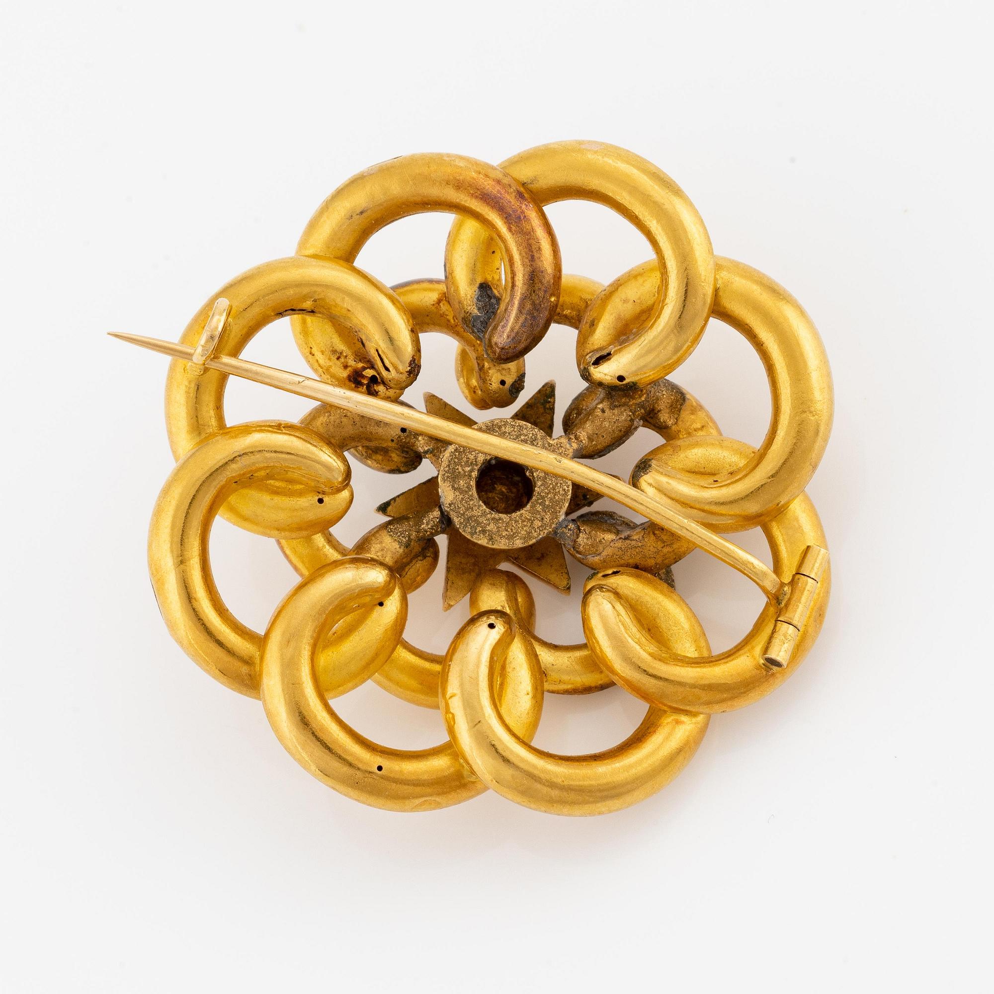 A parure in 18K gold with pearls, 19th century.