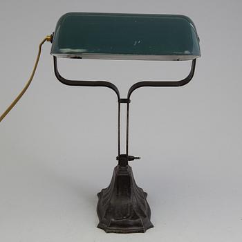An early 20th century desk lamp.