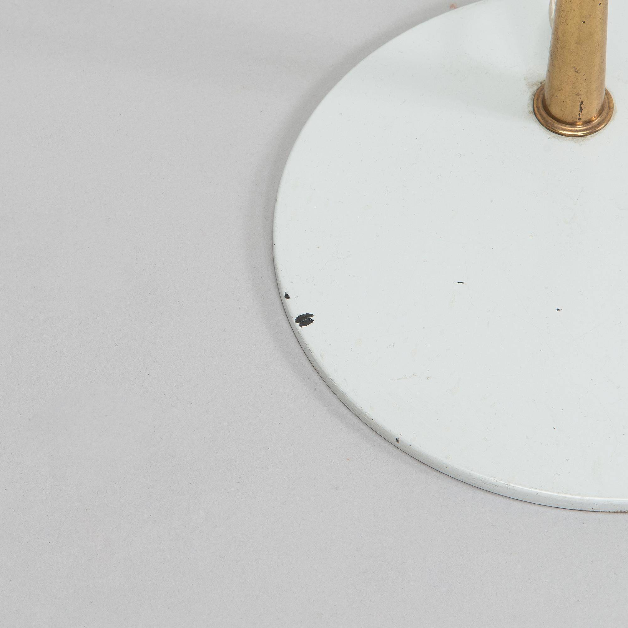 Paavo Tynell, a mid-20th century K10-10 floor lamp for Idman.