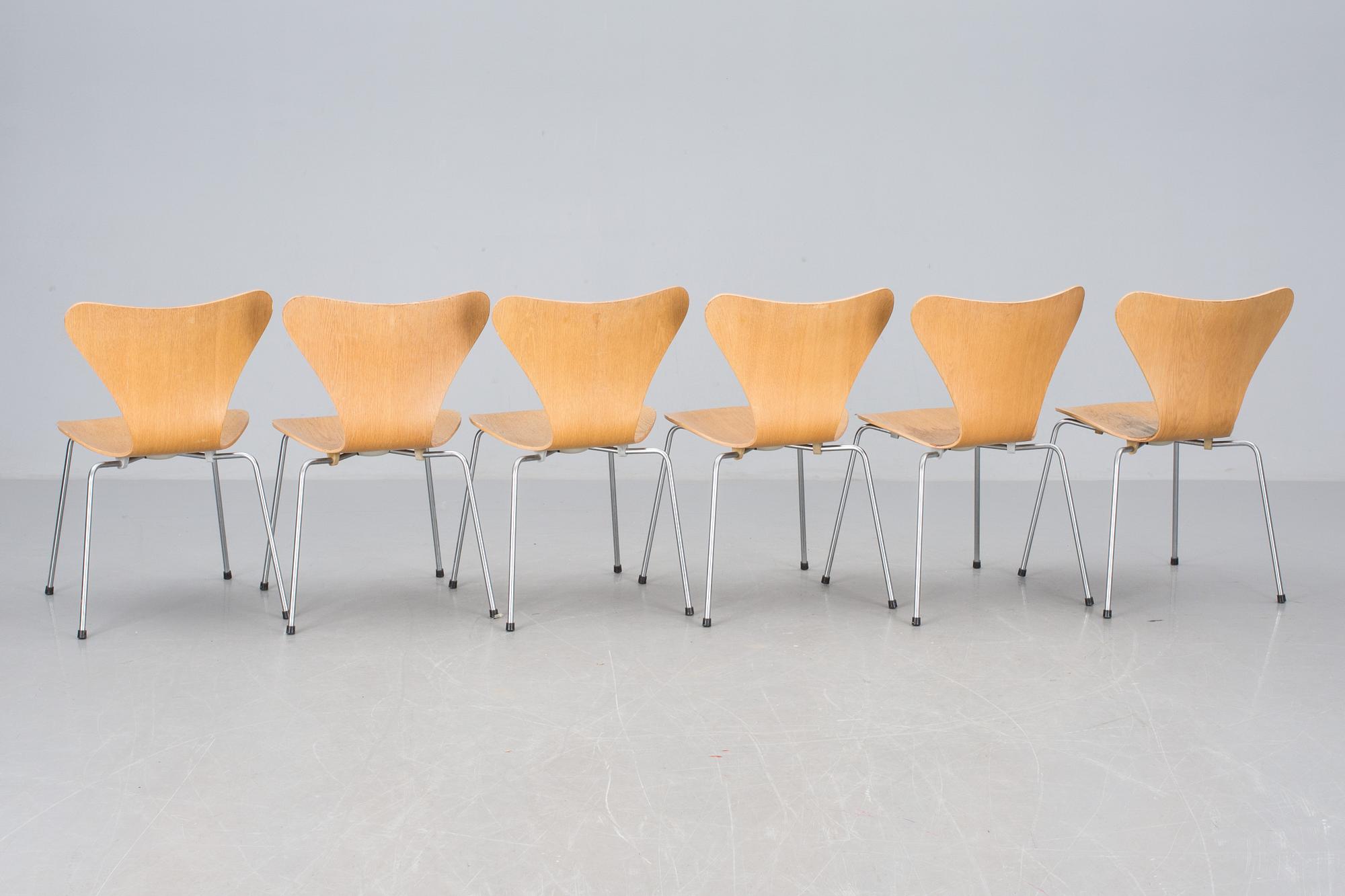 STOLAR, 6 st, "Sjuan", Arne Jacobsen för Fritz Hansen.