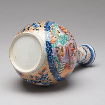 KANNA, porslin. Qingdynastin, Qianlong (1736-95).