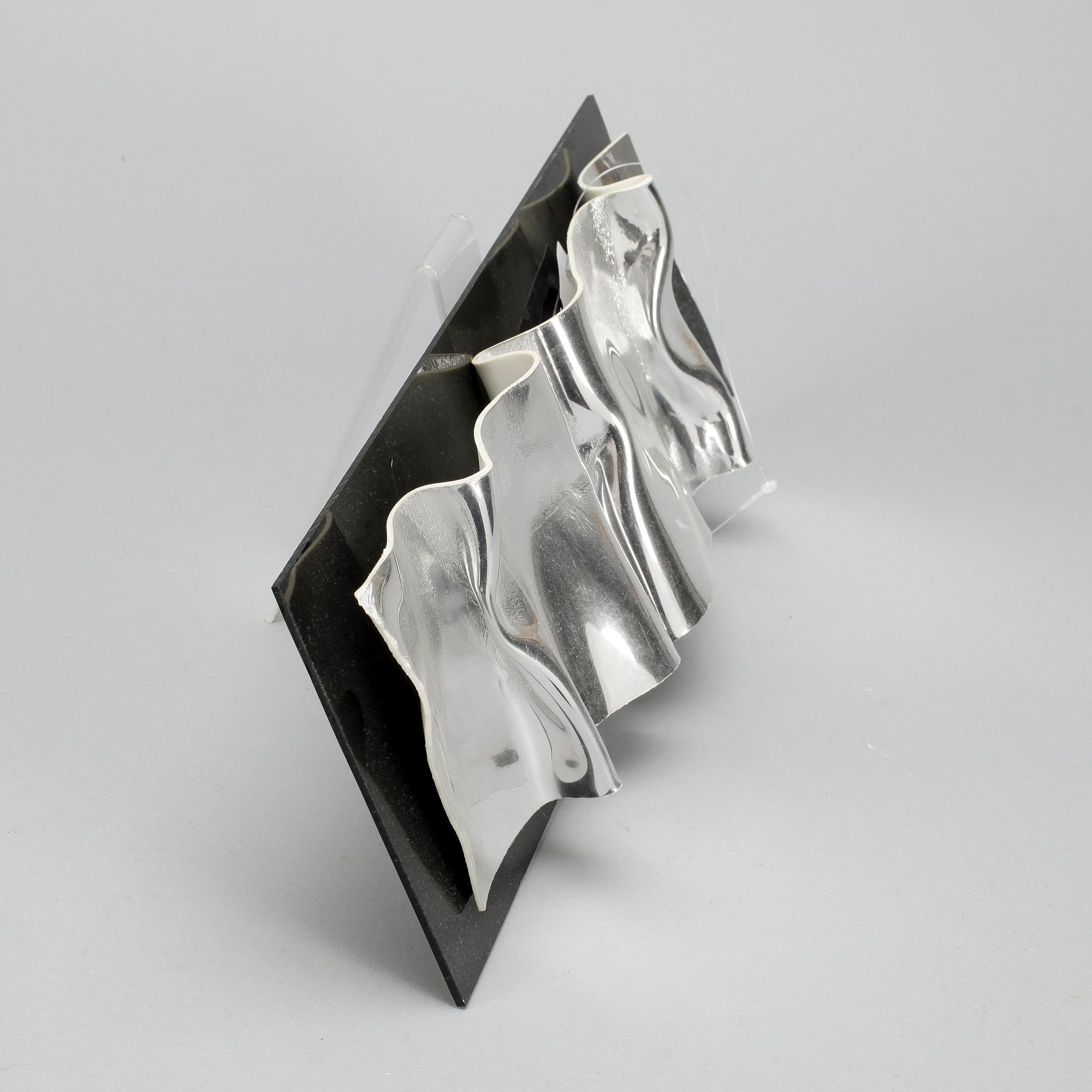 JAN NALIWAJKO, skulptur, perspex/akryl, signerad samt adterad 1983.