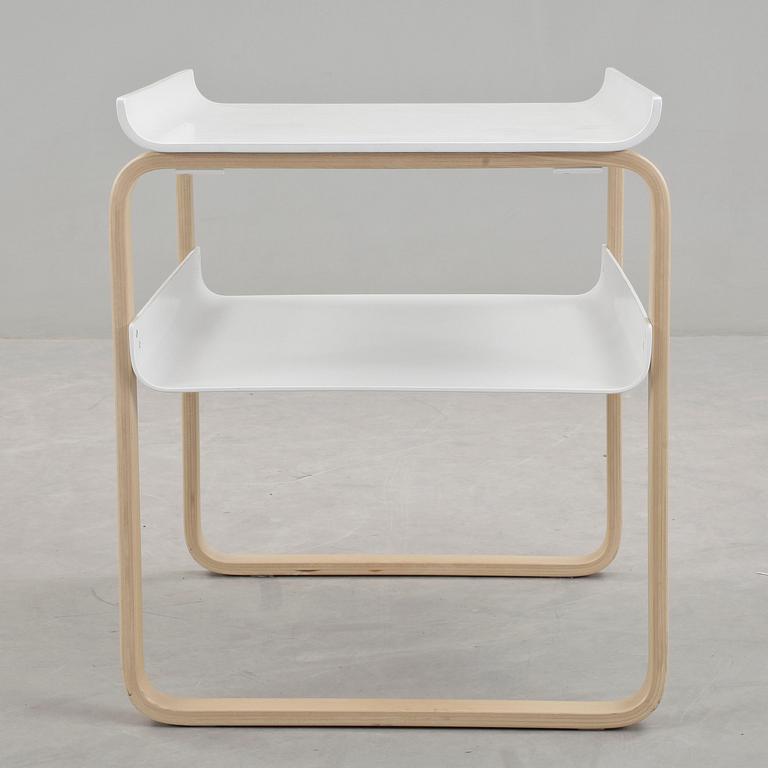 Bord, modell 75, Alvar Aalto, Artek, 2006.