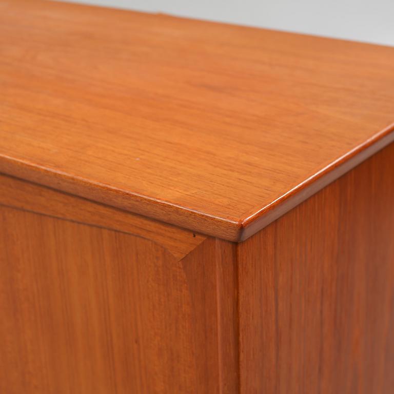 SIDEBOARD, 1900-talets tredje kvartal.