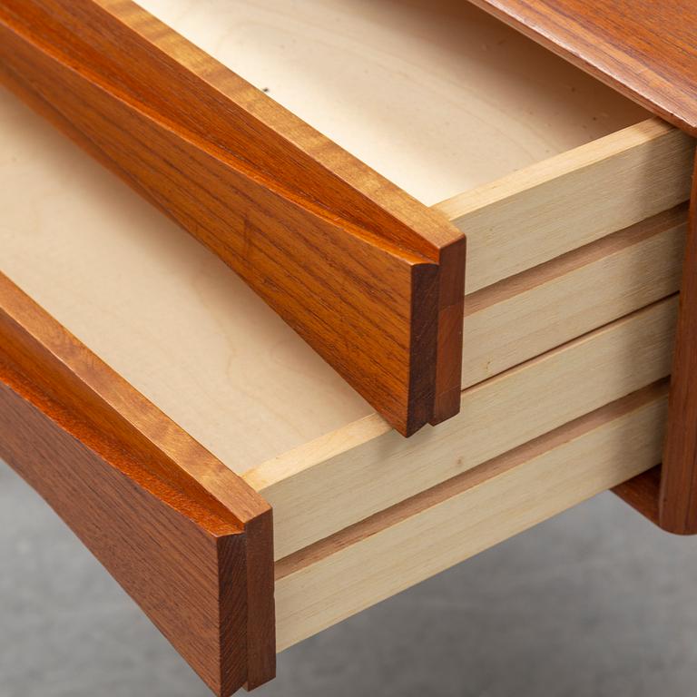 RIMBERT SANDHOLT, byrå, "GT 6835", AB Glas & Trä, 1900-talets andra hälft.