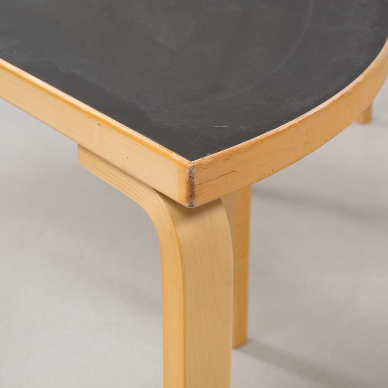 ALVAR AALTO, bord, 2 st, Artek, Finland, 1900-talets andra hälft.