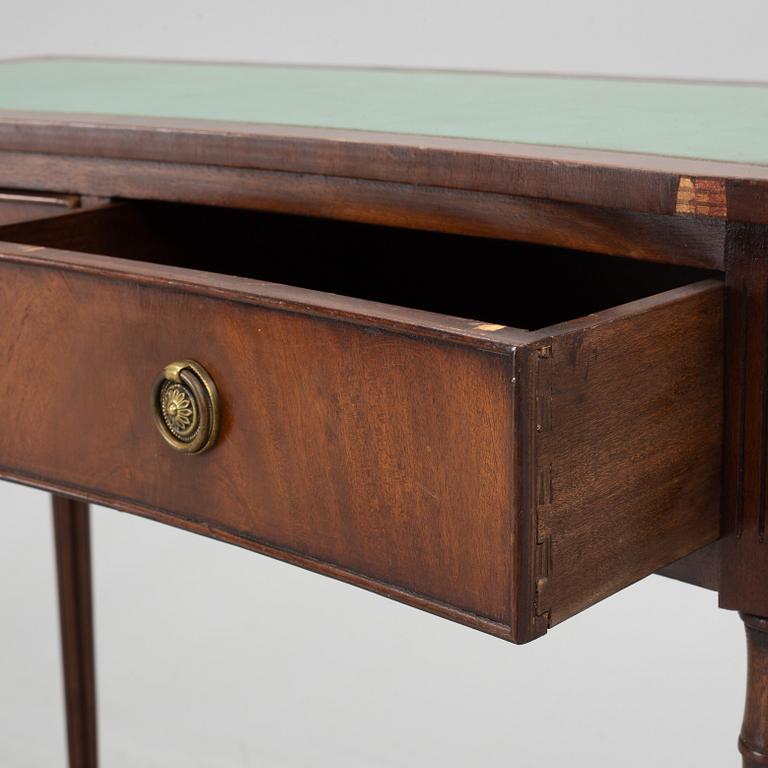 A pair of sideboards, England, early 20th Century.