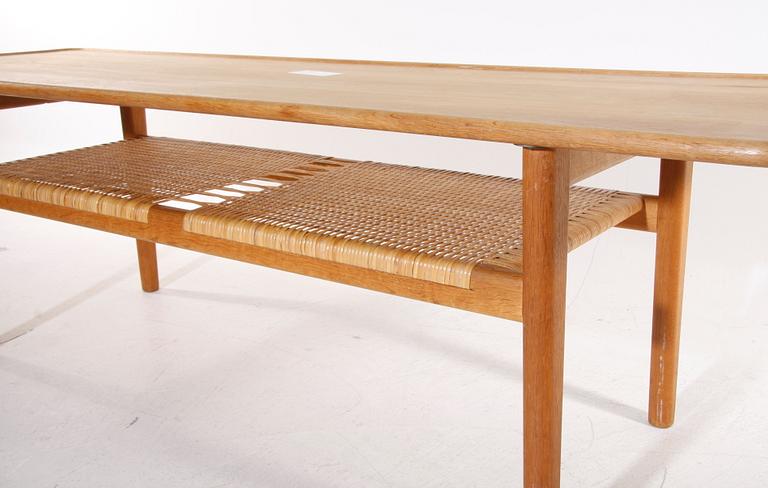 SOFFBORD, design Hans J. Wegner,