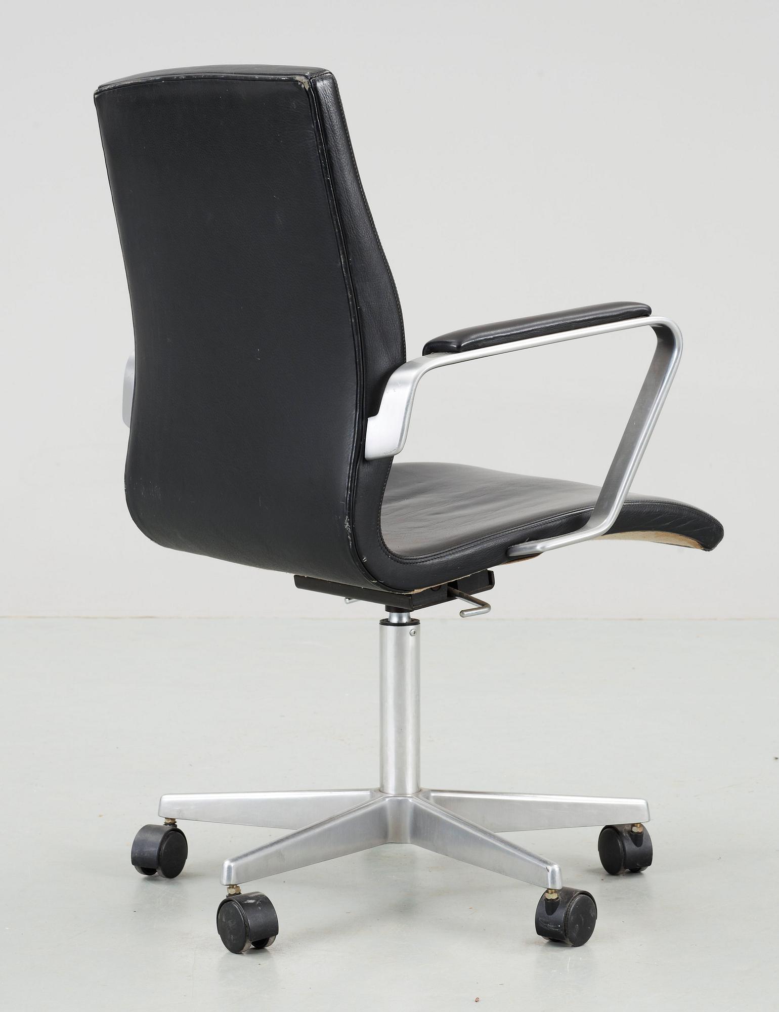 SKRIVBORDSSTOL, "Oxford", Arne Jacobsen, Fritz Hansen Danmark, 1988.