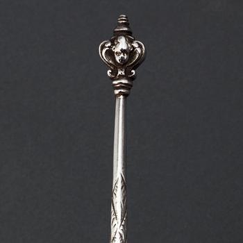 A Swedish 17th century silver spoon, unidentified mark.