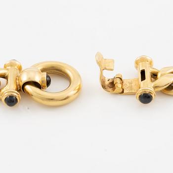 Necklace 18K gold with cabochon-cut sapphires.