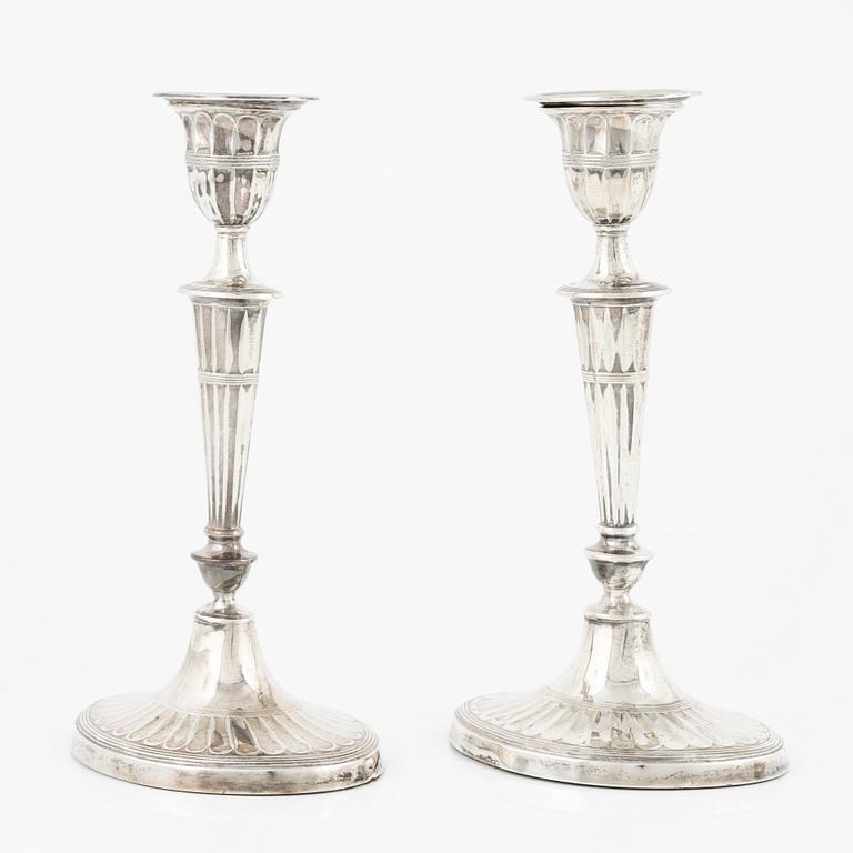 Ljusstakar, ett par, silver, Lambert & Co, London 1899, England.
