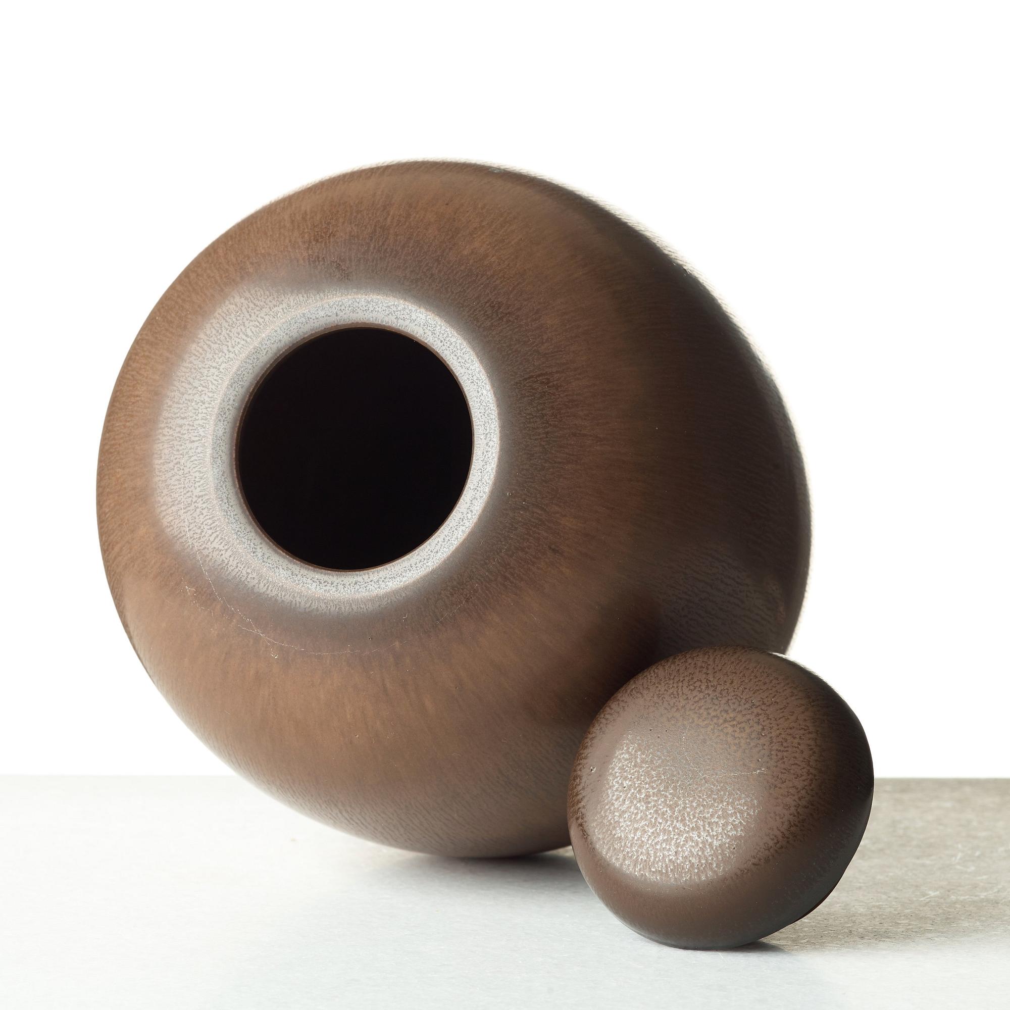 Berndt Friberg, a stoneware jar and cover, Gustavsberg studio, Sweden 1960.