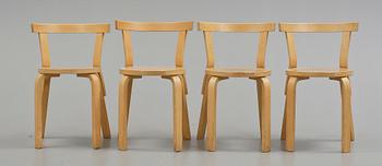BORD samt STOLAR 4 st, modell 68, Alvar Aalto, Artek.
