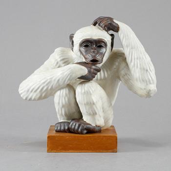 FIGURIN, stengods, Gunnar Nylund, 1900-talets andra hälft.