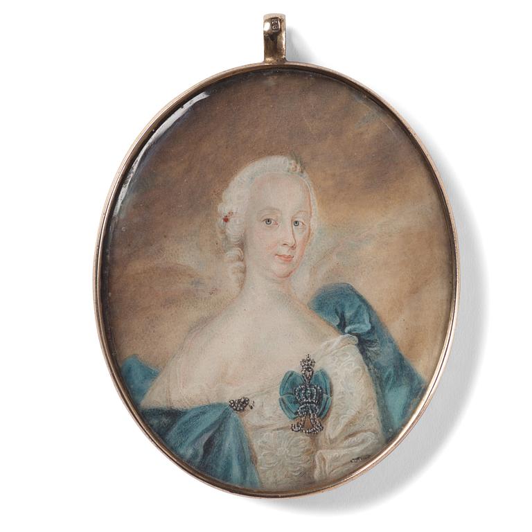 Noblewoman with a diamond-studded Lady-in-waiting monogram.