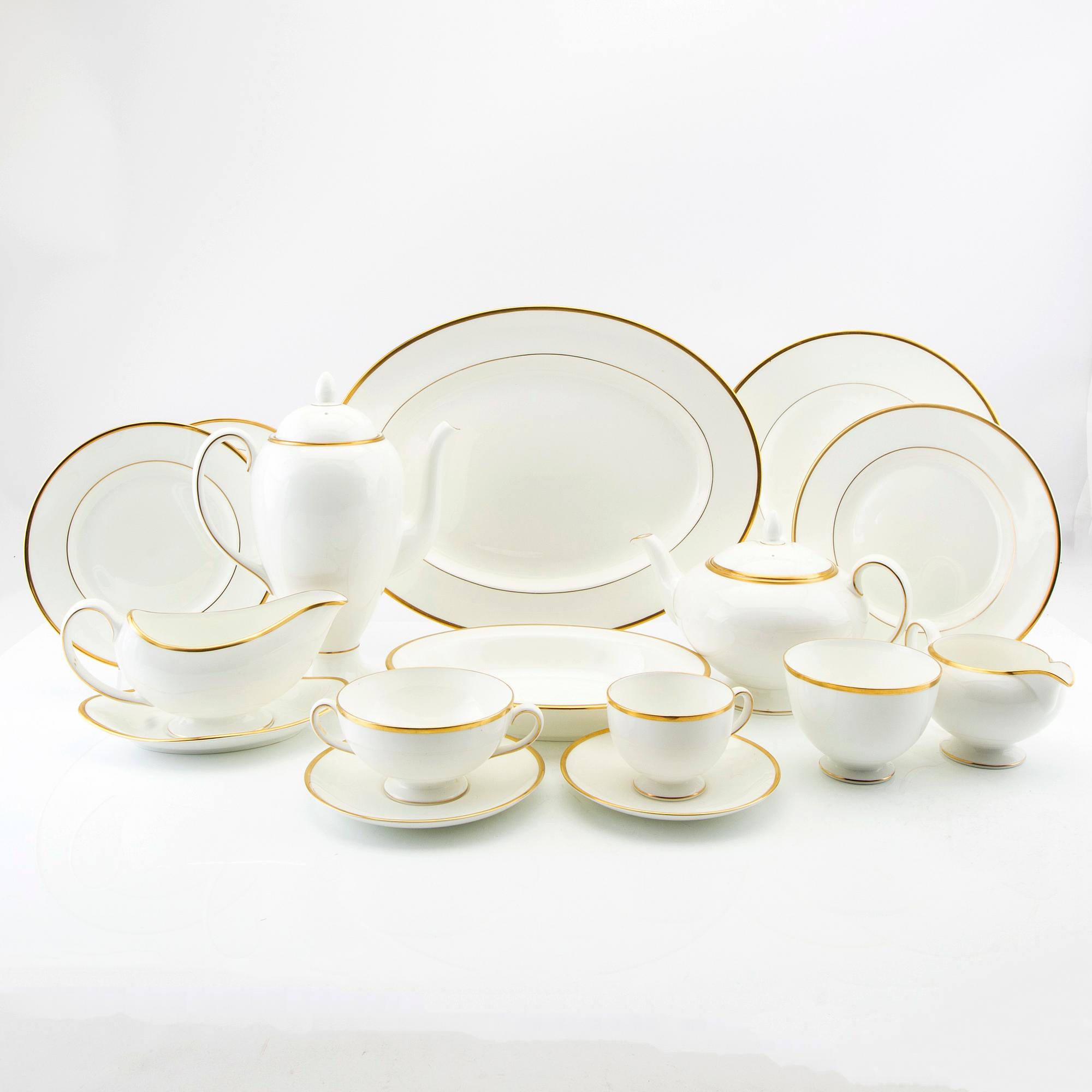 Servis 122 dlr  "California" Wedgwood England sent 1900-tal.