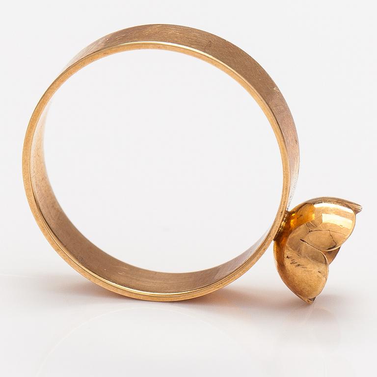 Liisa Vitali, "Kevät", a 14K gold ring. Westerback, Helsinki 1971.