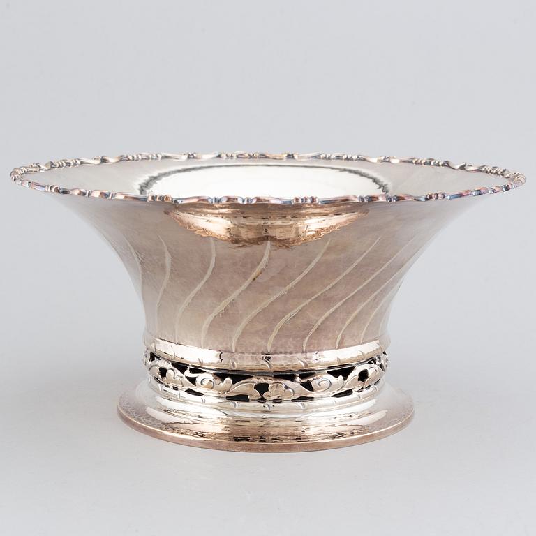 A swedish silver bowl, K Anderson, Stockholm 1928.