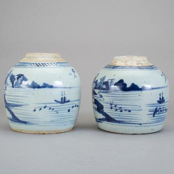 URNOR, 2 st, porslin, Kina, 1800-tal.